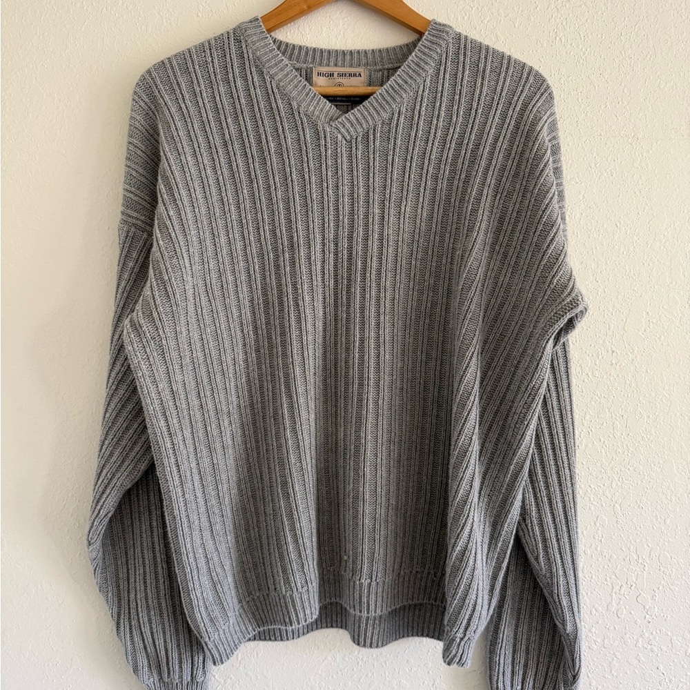 High Sierra Gray V-Neck Men's Sweater